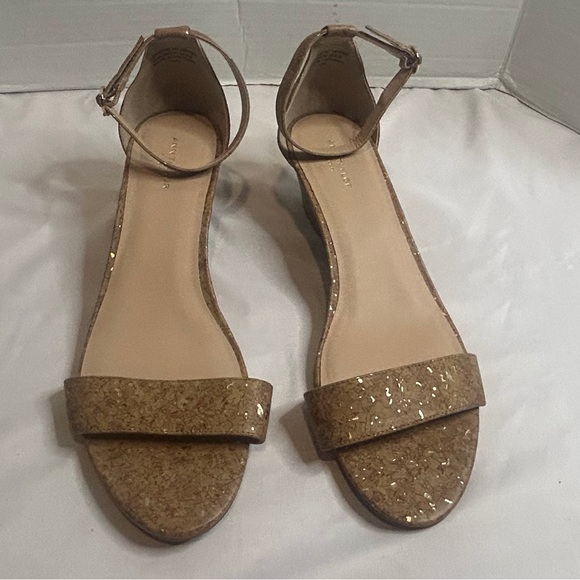 ANN TAYLOR SANDALS - Picture 9 of 13